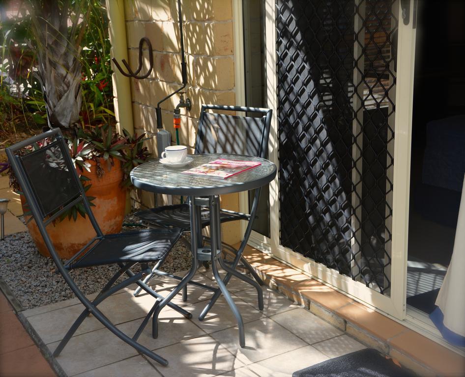 Beachhouse Bed And Breakfast Redcliffe Extérieur photo
